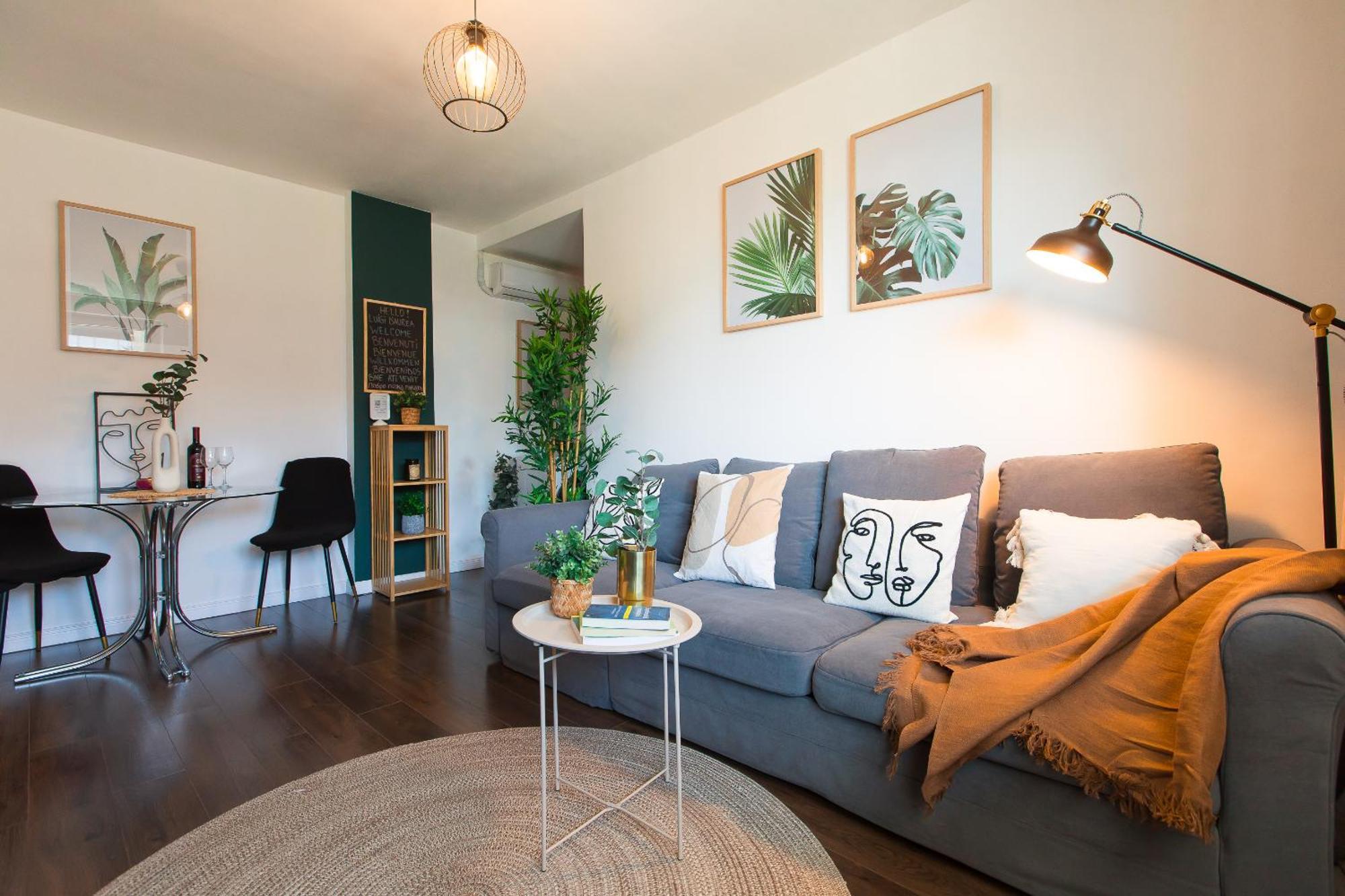 Old Town Apartment With Amazing View From The Balcony Bukarest Eksteriør billede