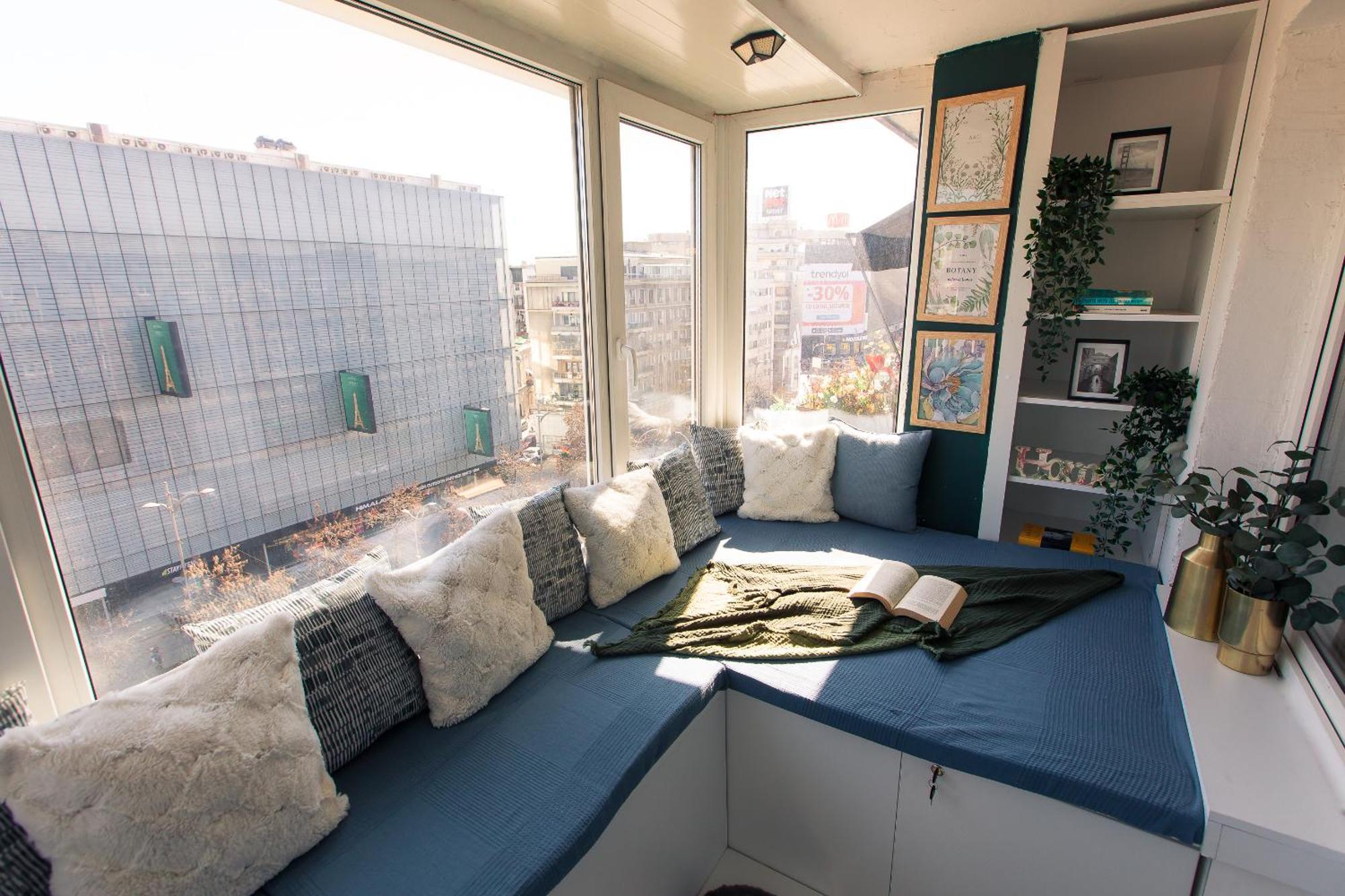 Old Town Apartment With Amazing View From The Balcony Bukarest Eksteriør billede