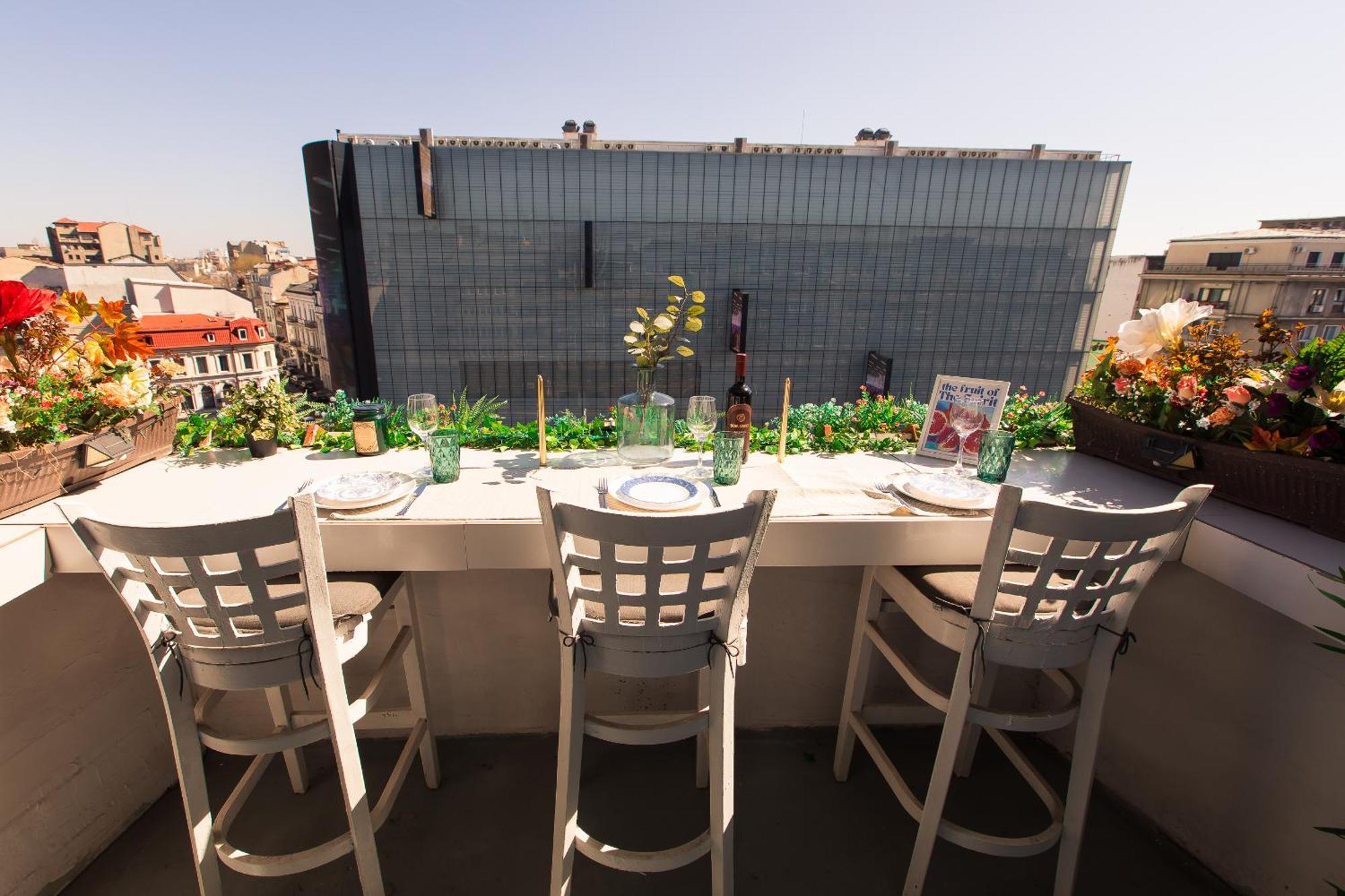 Old Town Apartment With Amazing View From The Balcony Bukarest Eksteriør billede